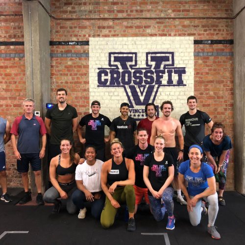 Membres de Vince21 Training à l’entraînement, salle de cross-training à Ixelles